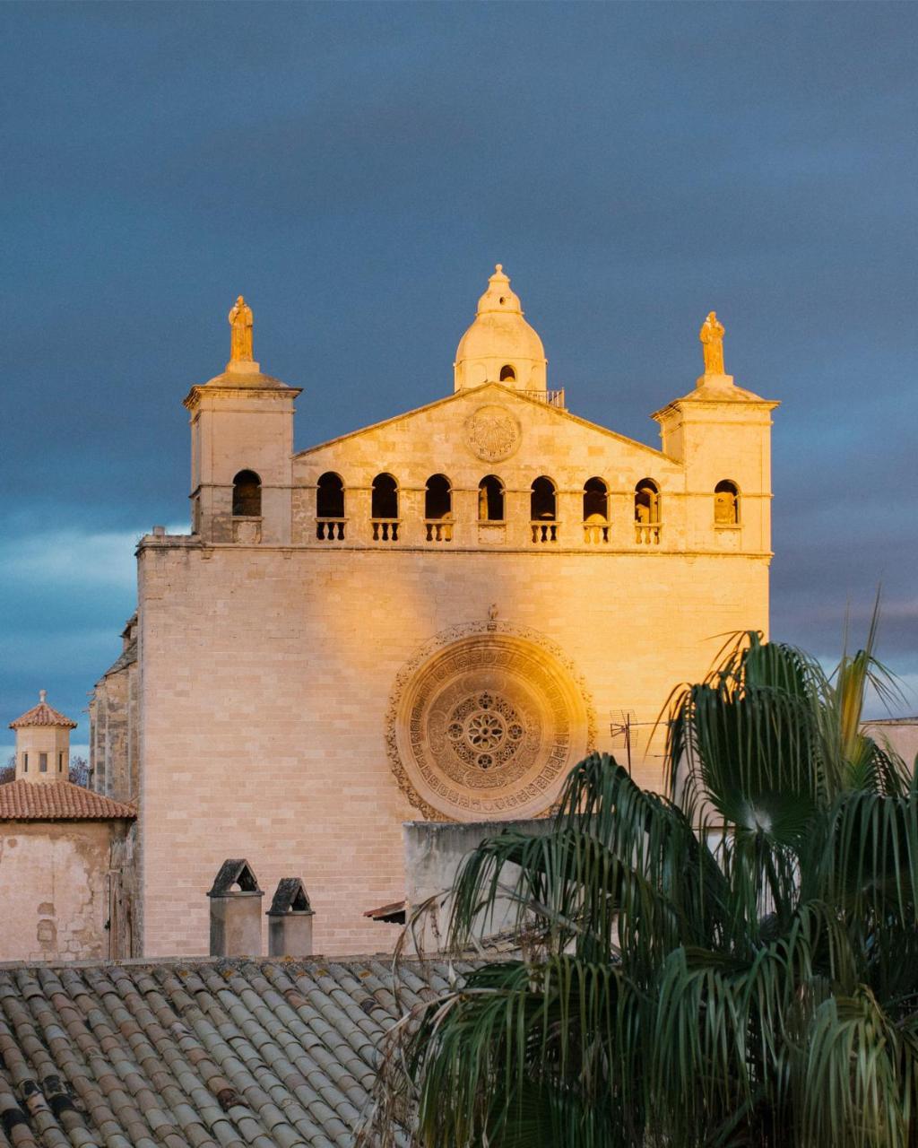 Hotel Antigua Palma - Casa Noble Kültér fotó The cathedral of Pollença