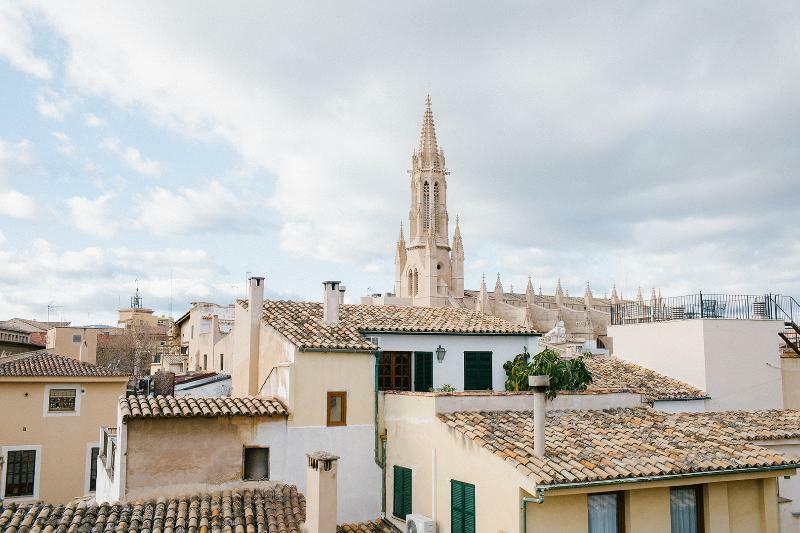 Hotel Antigua Palma - Casa Noble Kültér fotó The bell tower of the church of San Bartolomé