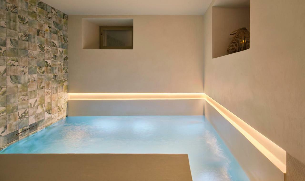 Hotel Antigua Palma - Casa Noble Kültér fotó A modern spa